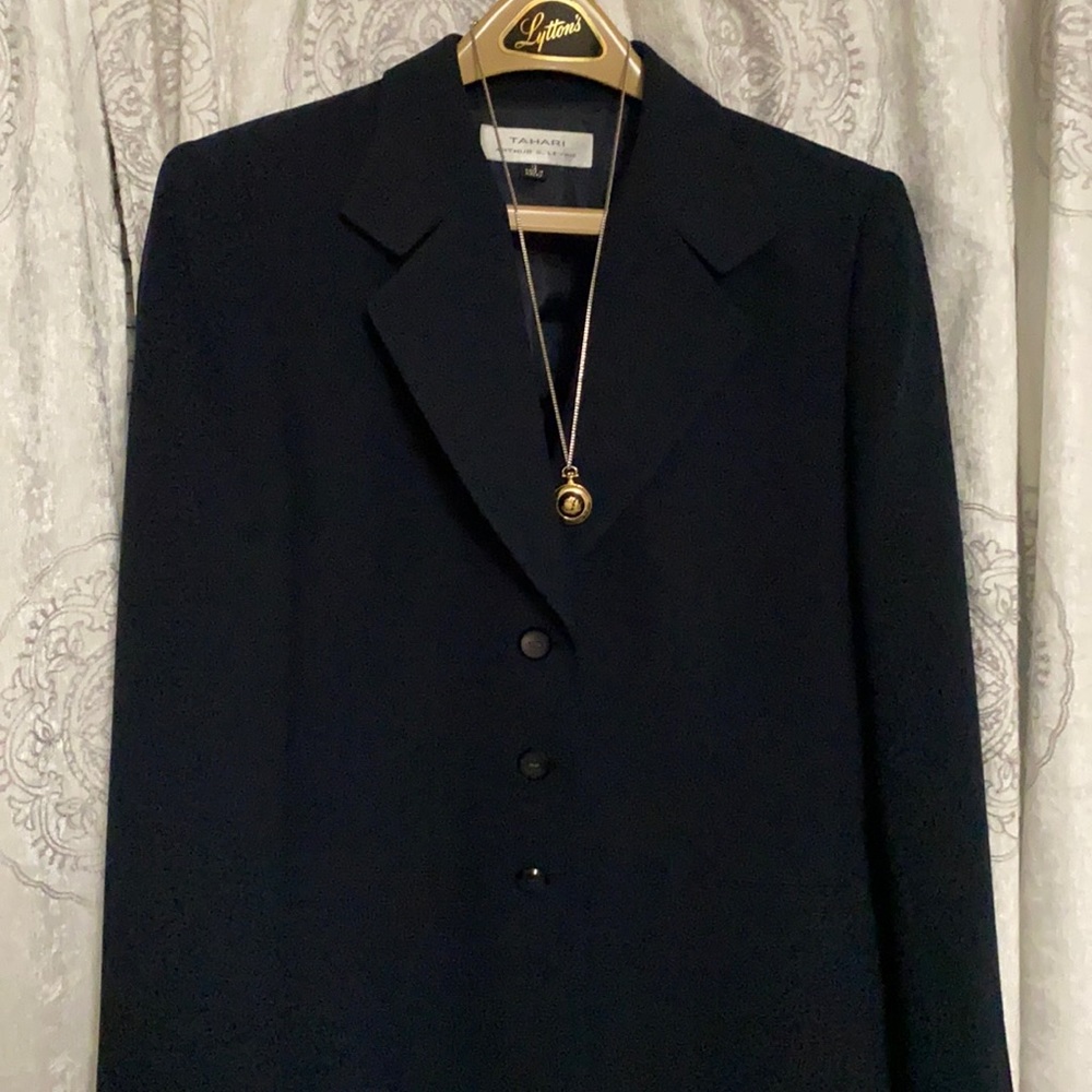 Tahari dress jacket with shoulder pads